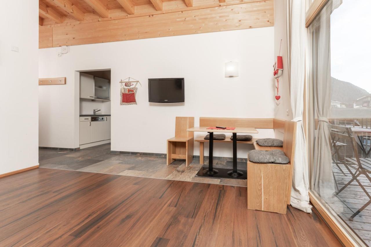 Aparthotel Ambiente Umhausen Dış mekan fotoğraf
