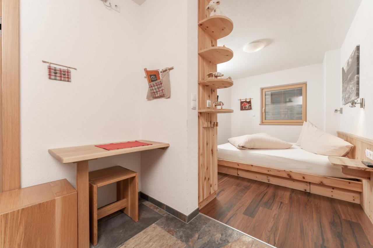 Aparthotel Ambiente Umhausen Dış mekan fotoğraf