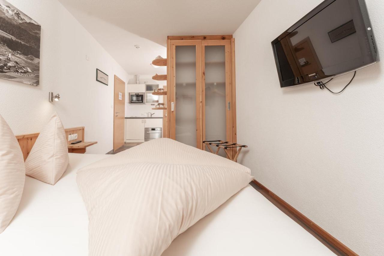 Aparthotel Ambiente Umhausen Dış mekan fotoğraf