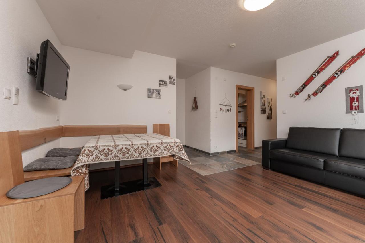 Aparthotel Ambiente Umhausen Dış mekan fotoğraf