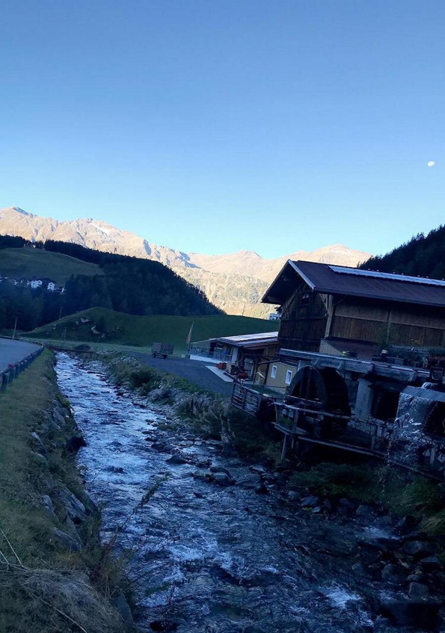Aparthotel Ambiente Umhausen Dış mekan fotoğraf